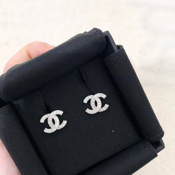🎉🎉Chanel silver double c earrings🎉🎉 - Picture 1 of 5